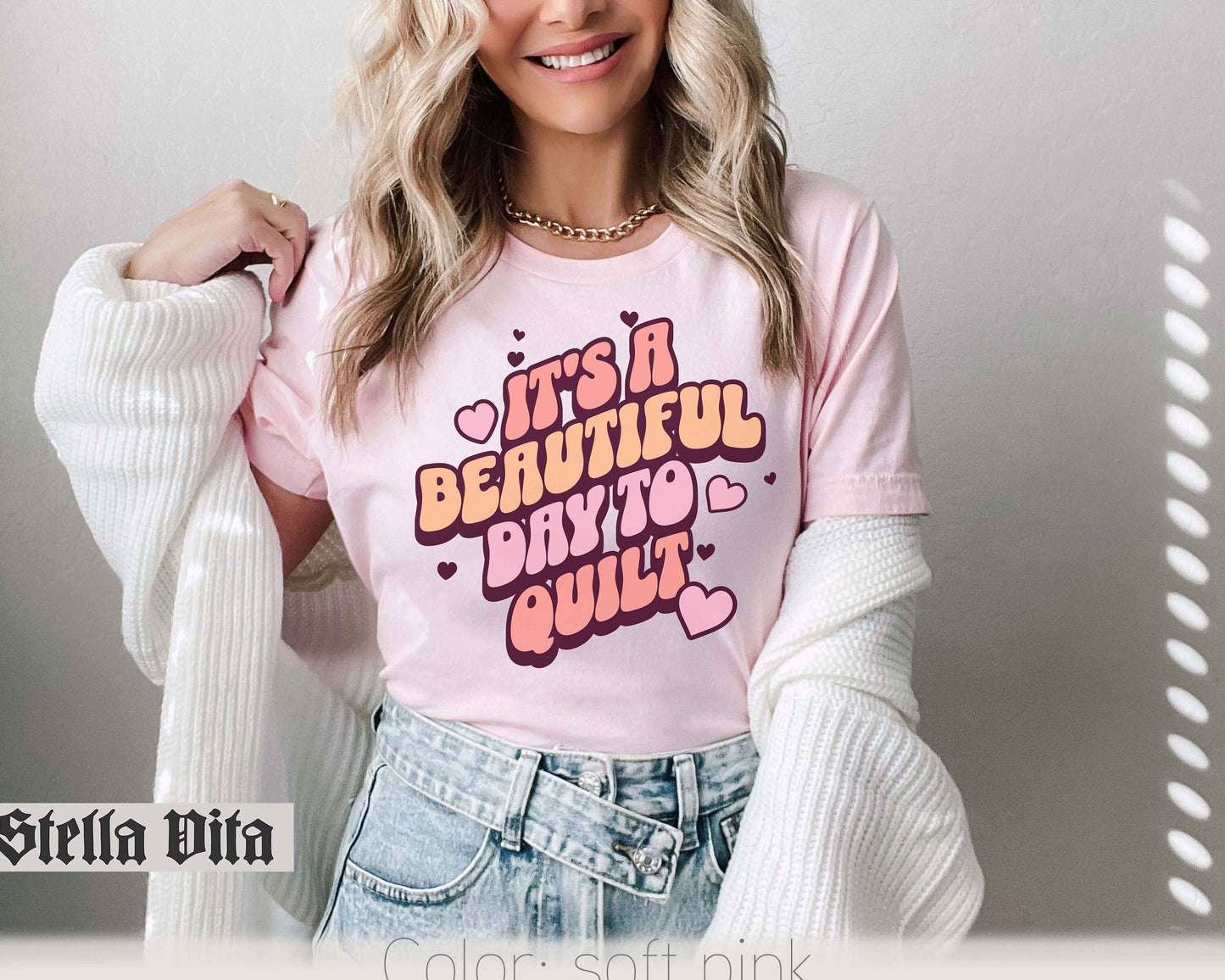 It's a Beautiful Day To Quilt Retro Style T-Shirt