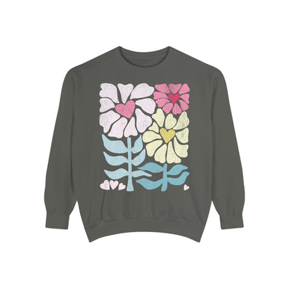 Boho Wild Flower Sweatshirt - Pastel Floral Sweatshirt with Heart Centers - Comfort Colors
